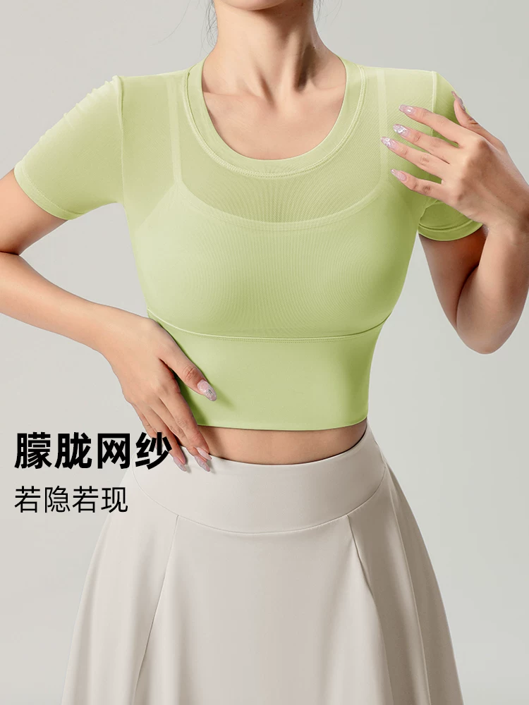 Áo tập yoga cổ tròn lưới tay ngắn kiểu mới 2026, thoáng khí, thiết kế giả hai mảnh, áo thể thao có mút ngực dành cho mùa hè