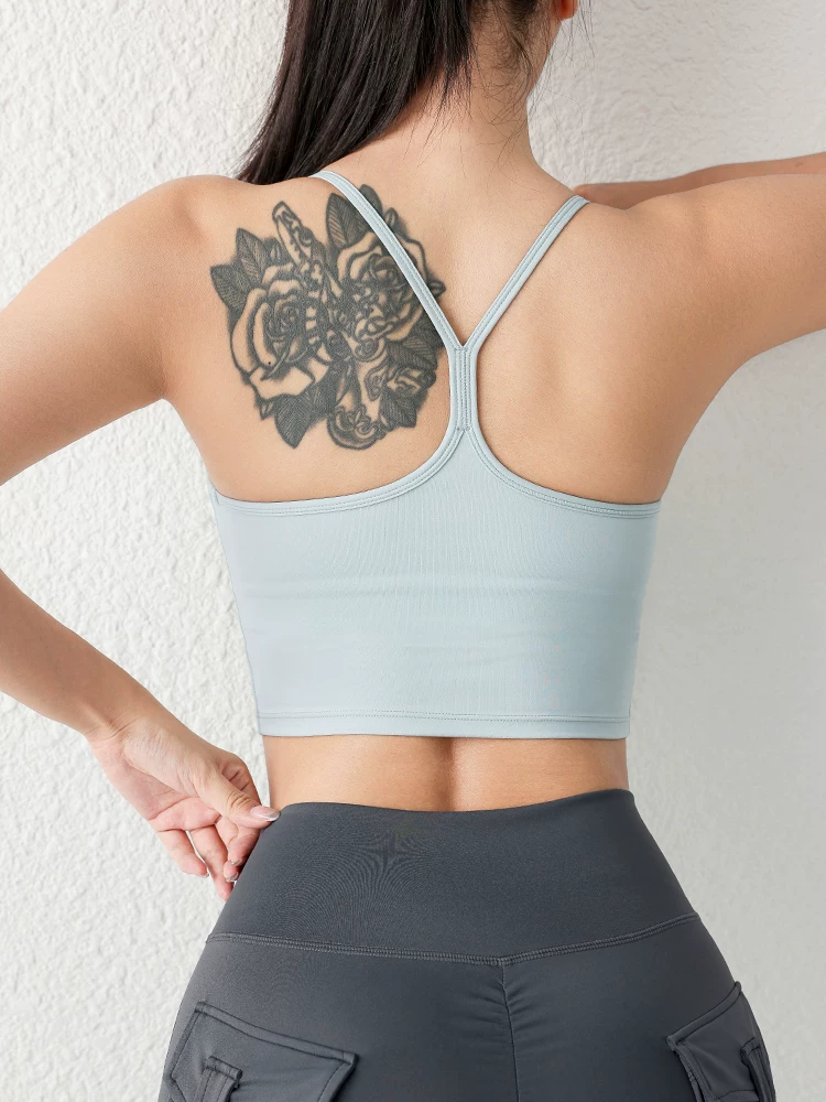 Áo vest thể thao kiểu mới mang lại cảm giác nhẹ nhàng, phong cách thể dục châu Âu và Mỹ, thiết kế lưng gợi cảm, áo ngực dây mảnh chống sốc khi tập yoga cho mùa thu đông.