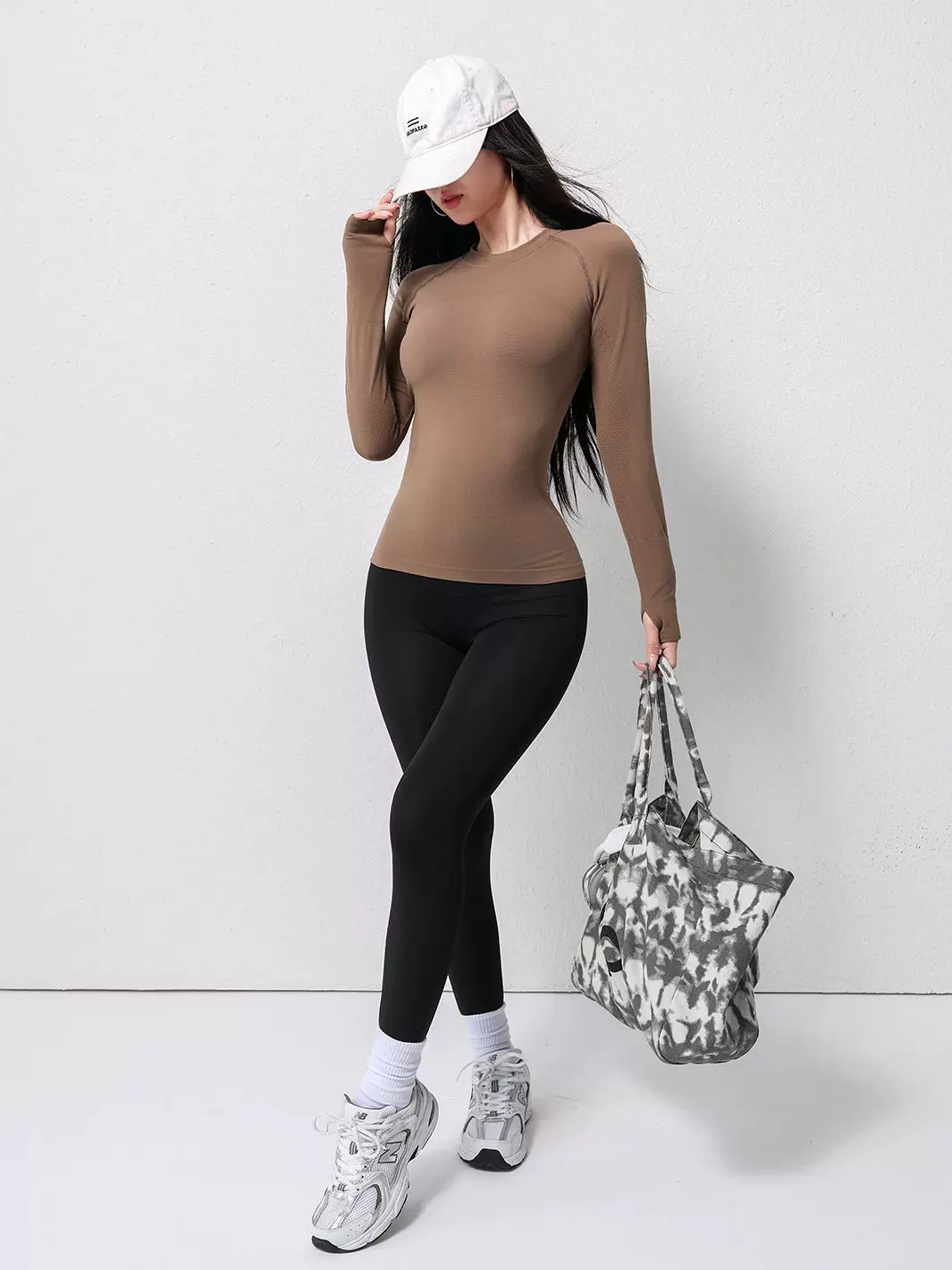 Quần áo tập yoga khô nhanh Jiumai Yipin dành cho nữ, áo thể thao chạy bộ ngoài trời, quần áo tập Pilates, quần áo dài tay tập thể dục mùa thu đông