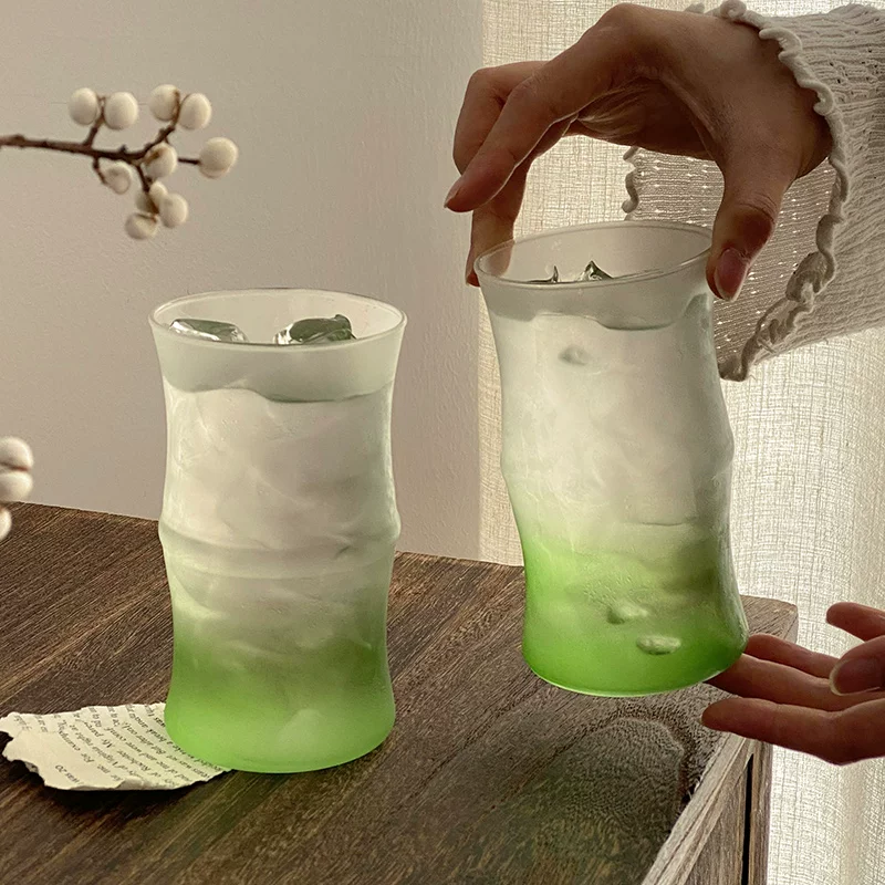 Ly thủy tinh màu xanh lục gradient mờ kiểu Trung Quốc mới lạ, dùng trong nhà, ly uống nước thiết kế tinh tế, ly nước ép, ly kiểu khớp tre.