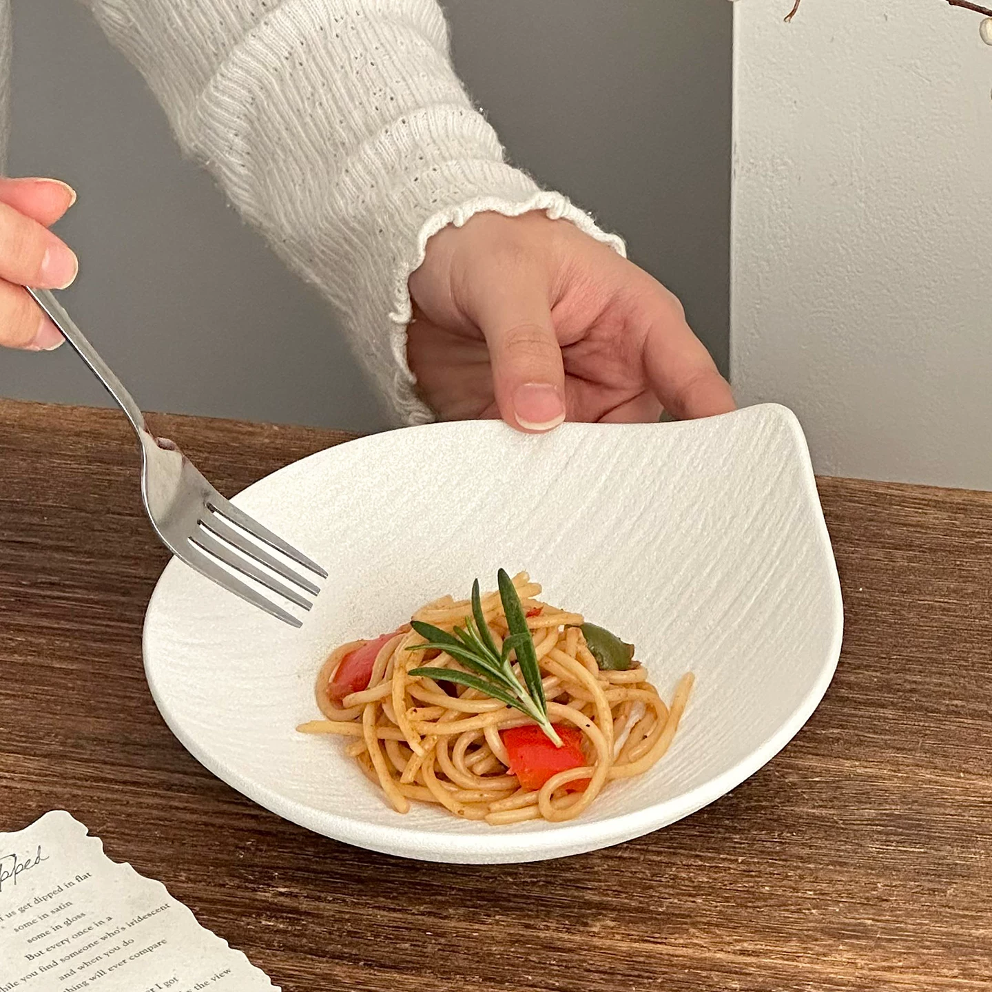 Đĩa sâu gốm sứ sáng tạo và độc đáo dùng cho bít tết và mì Ý, bát salad rau gia đình, đĩa đựng món ăn lạnh, bộ đồ ăn Nhật Bản cao cấp