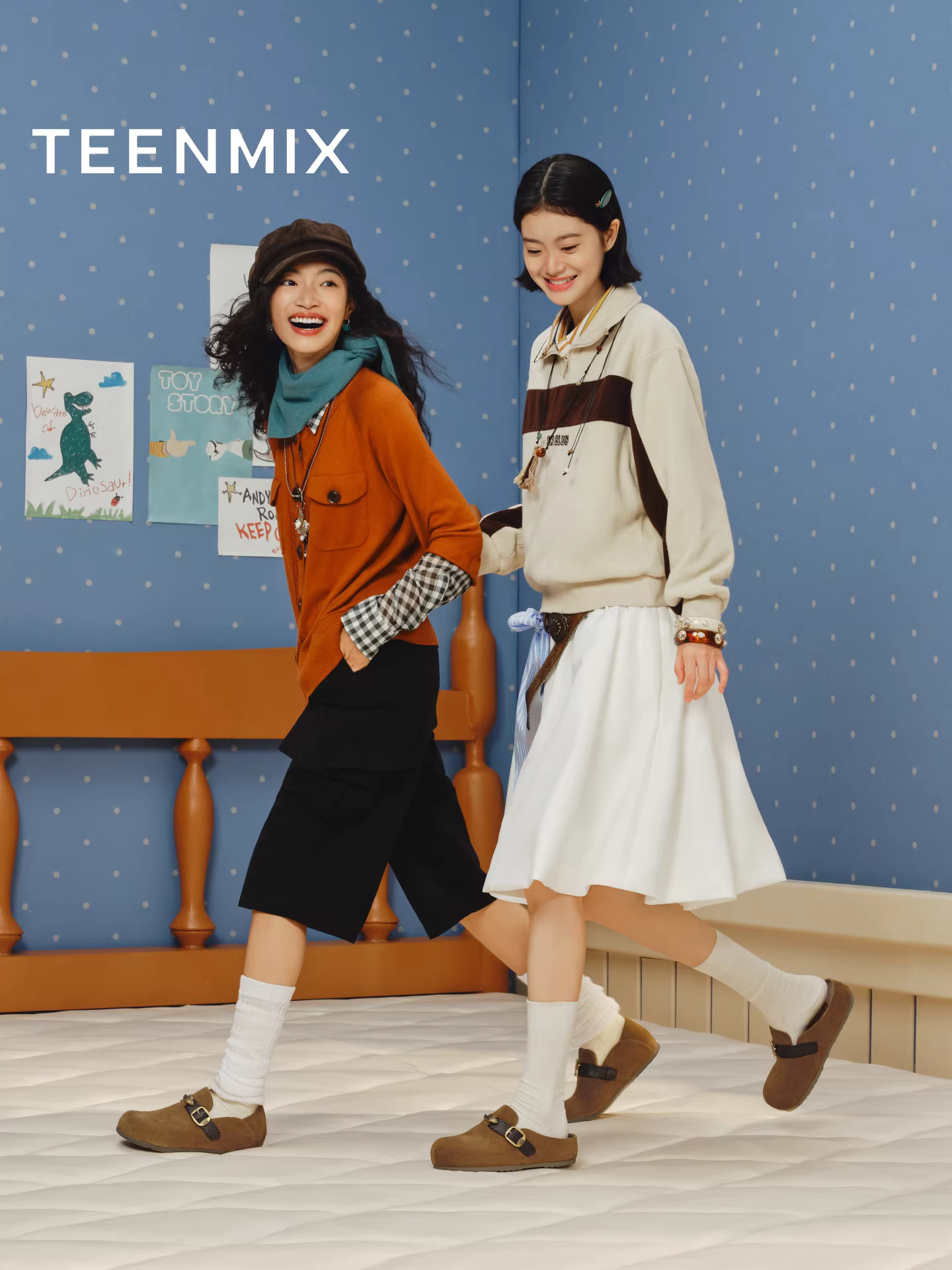 Giày đế dày kiểu Birkenstock của Tianmeiyi Toy Story dành cho nữ, giày đế mềm sang trọng mới mùa thu