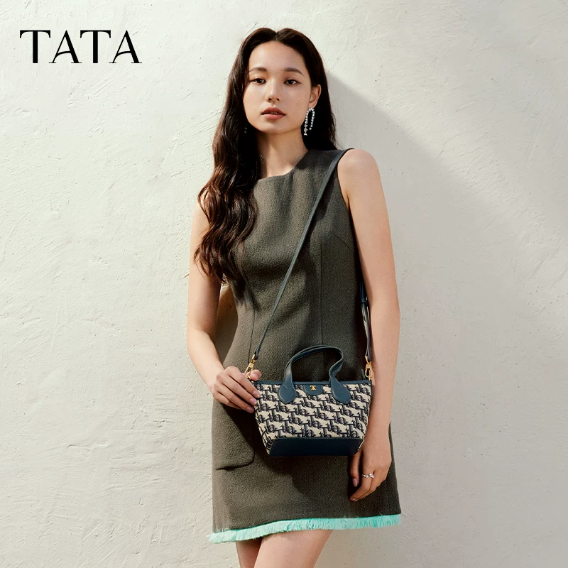 TATA retro túi xách cổ điển túi xách nữ túi tote thông thường túi đeo vai mùa xuân mẫu mới X3410AX5