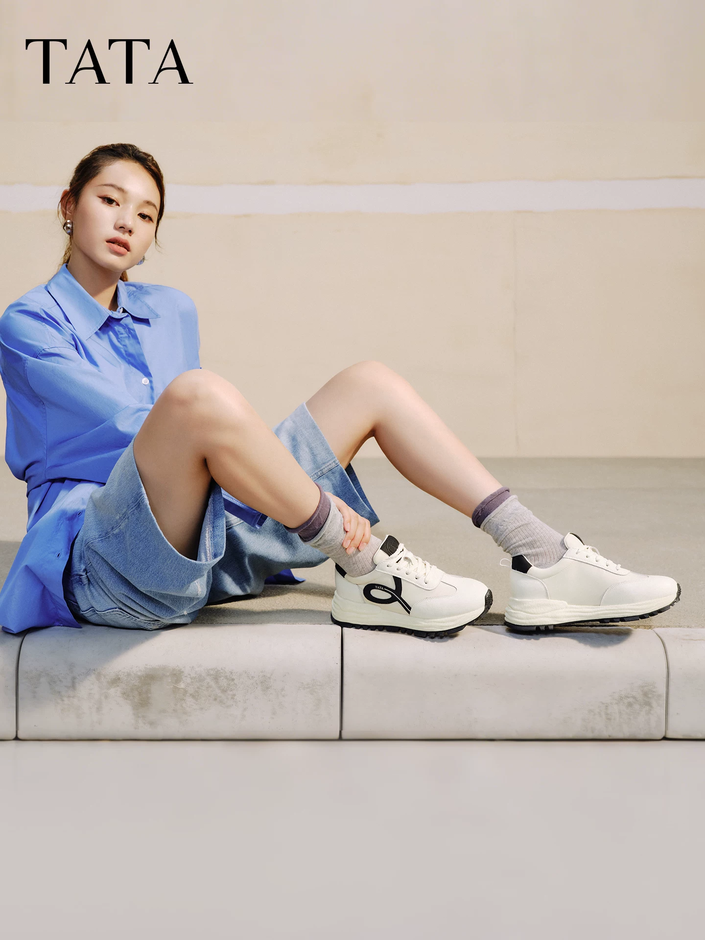 Giày nữ TATA mùa đông 2025, giày tập luyện Đức, giày thể thao nữ thời trang, mẫu mới WPC10CM5