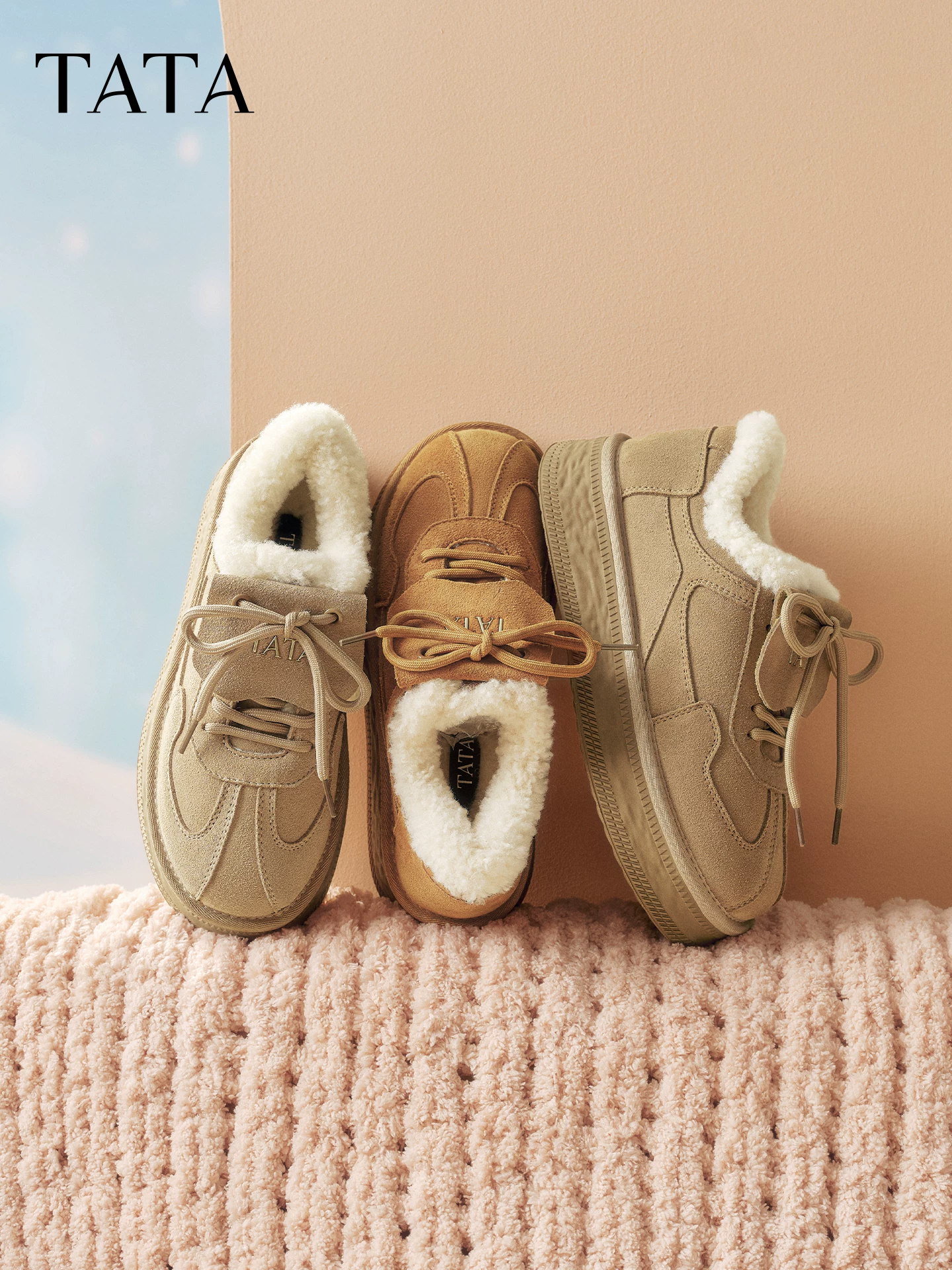 Giày bốt TATA 2025 đế dày, giày tập luyện Đức, giày bông giữ ấm, giày bốt lông mềm mại CWZ01DM5