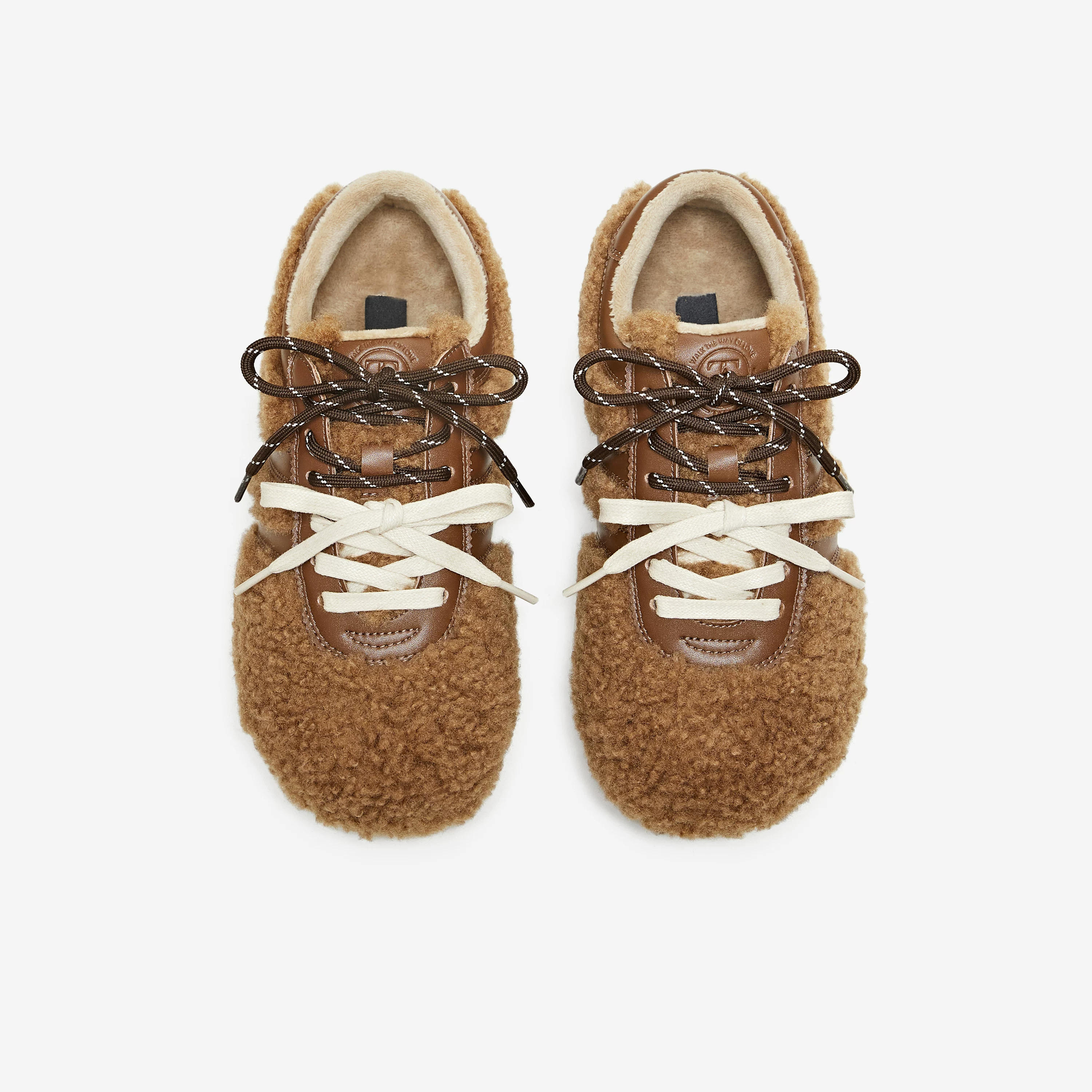 Giày Nữ TATA 2026 Mùa Xuân Mới Giày Birkenstock Lông Thú Đa Năng Giày Tập Luyện Đức Có Lông Cừu Giày Cotton E2M01AM6