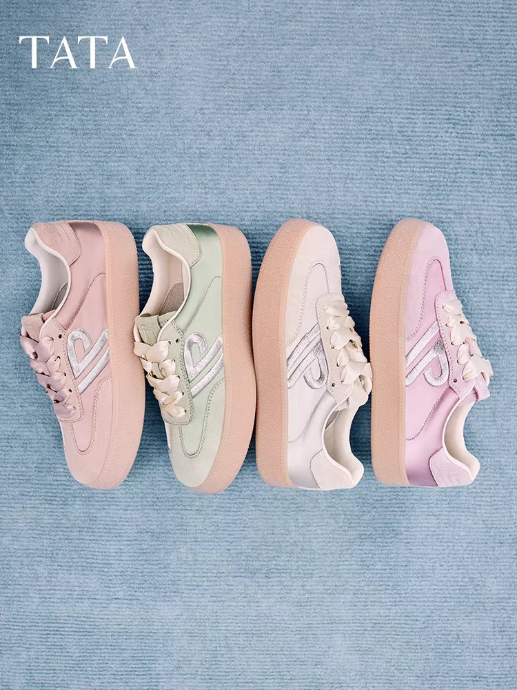 Giày tập luyện đế dày kiểu dáng tương tự của Zhang Yifan TATA Little Star giày thể thao nữ kiểu dáng mới SKU01AM5