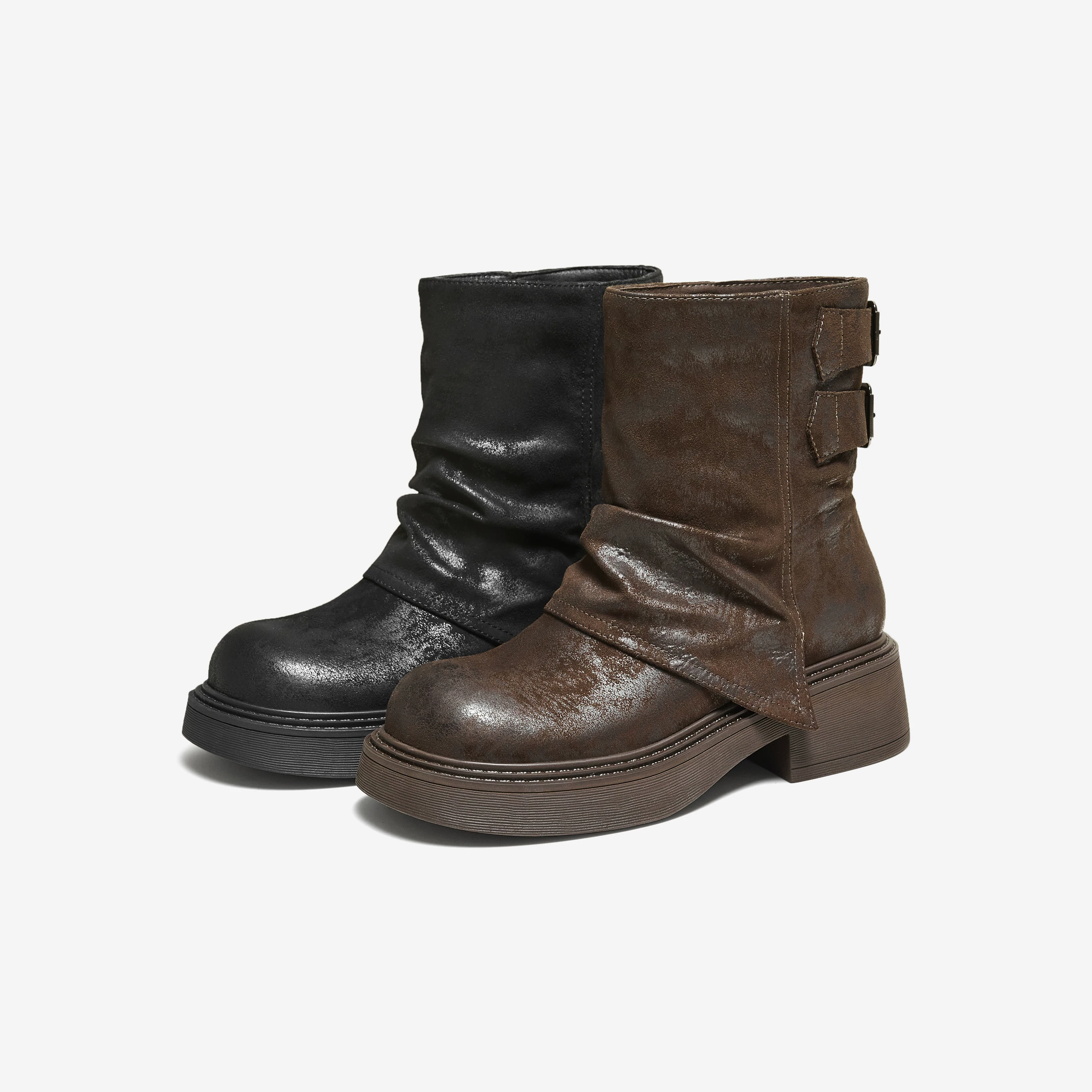 Giày Bốt Nữ TATA 2025 Giày Bốt Thời Trang Mùa Đông Giày Bốt Đa Năng Giày Bốt Đế Chunky Màu Đen CHU01DZ5