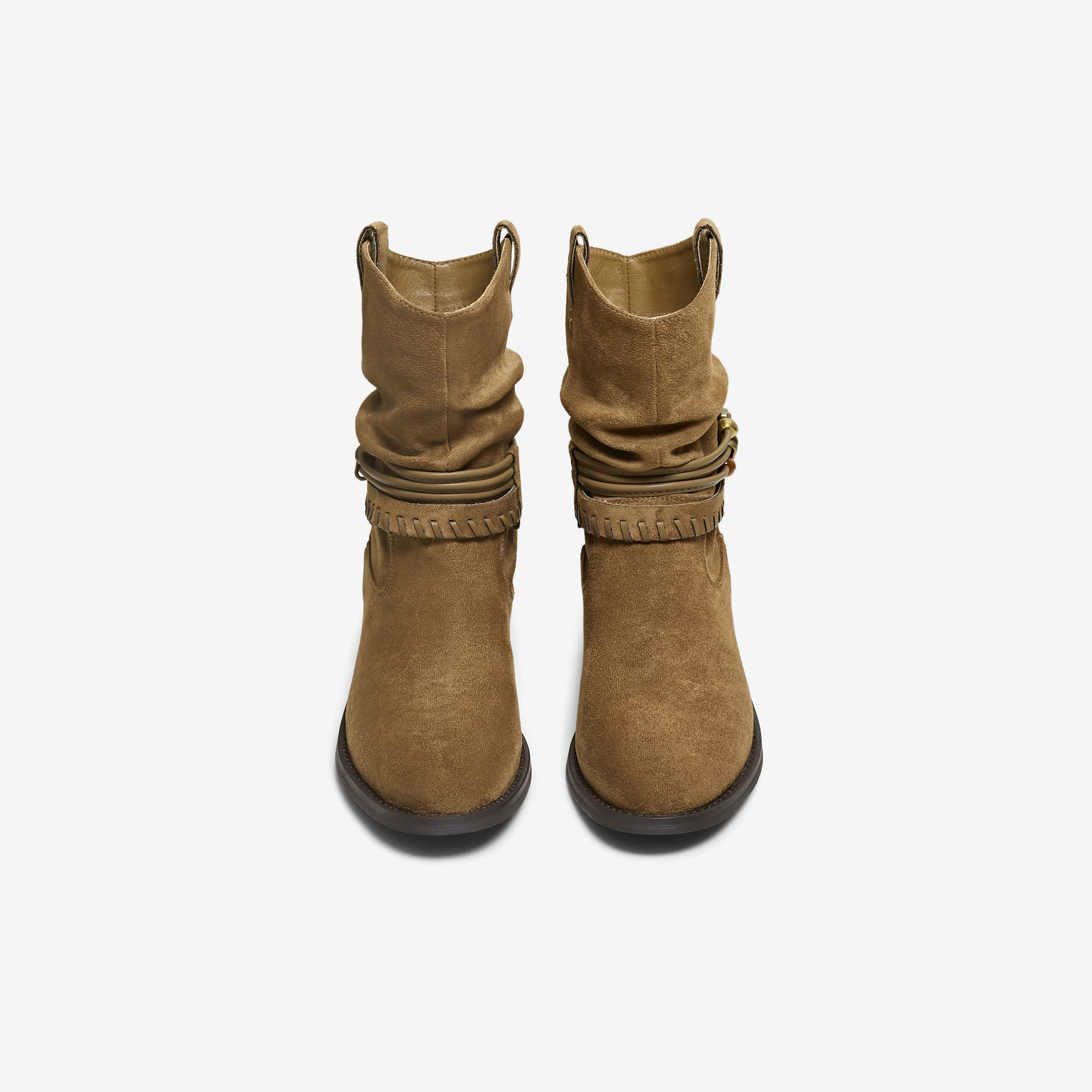 Giày Bốt Tây TATA Cho Nữ Mùa Đông 2025 Phong Cách Mới Giày Bốt Có Thể Xếp Chồng Đa Năng Giày Bốt Thời Trang Thông Thường Giày Bốt Đến Giữa Bắp Chân CKU02DZ5