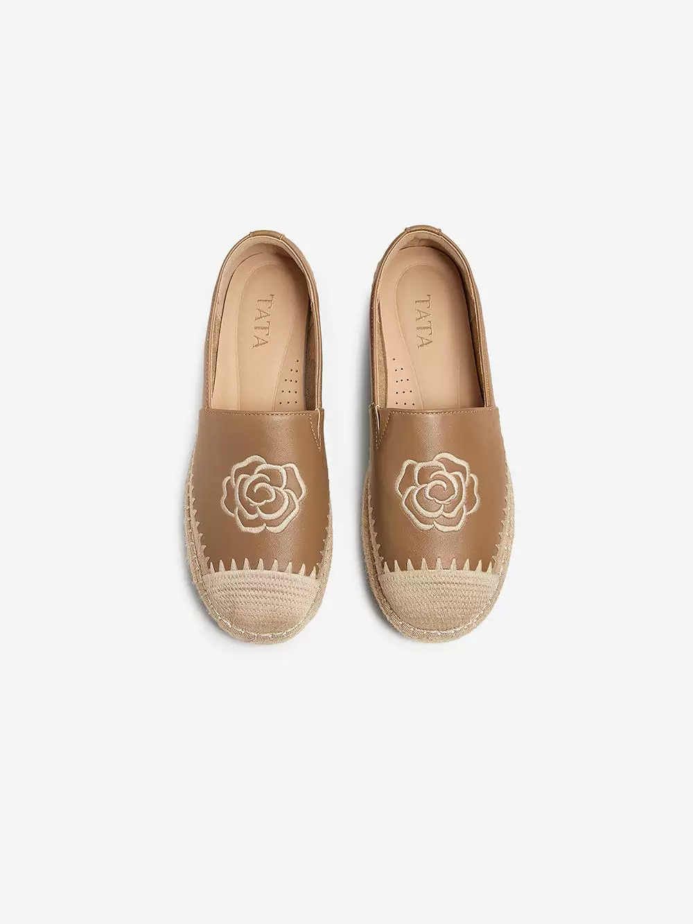 TATA giày cá sấu kiểu Chanel nhỏ nhắn của anh ấy/giày nữ mùa xuân mới phong cách retro giày đơn giản dị nữ UMK01AA5