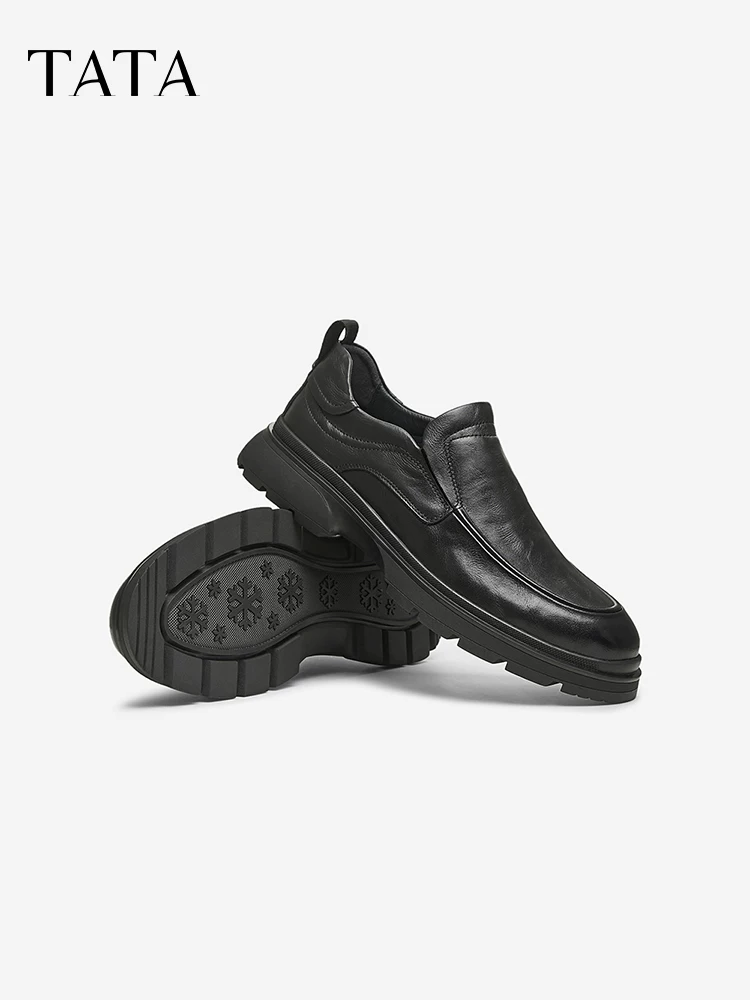 Giày da nam TATA, kiểu dáng công sở lịch lãm, kiểu lười đế mềm, cổ cao, kiểu giày bố, mẫu mới 2025 TFV01AM5