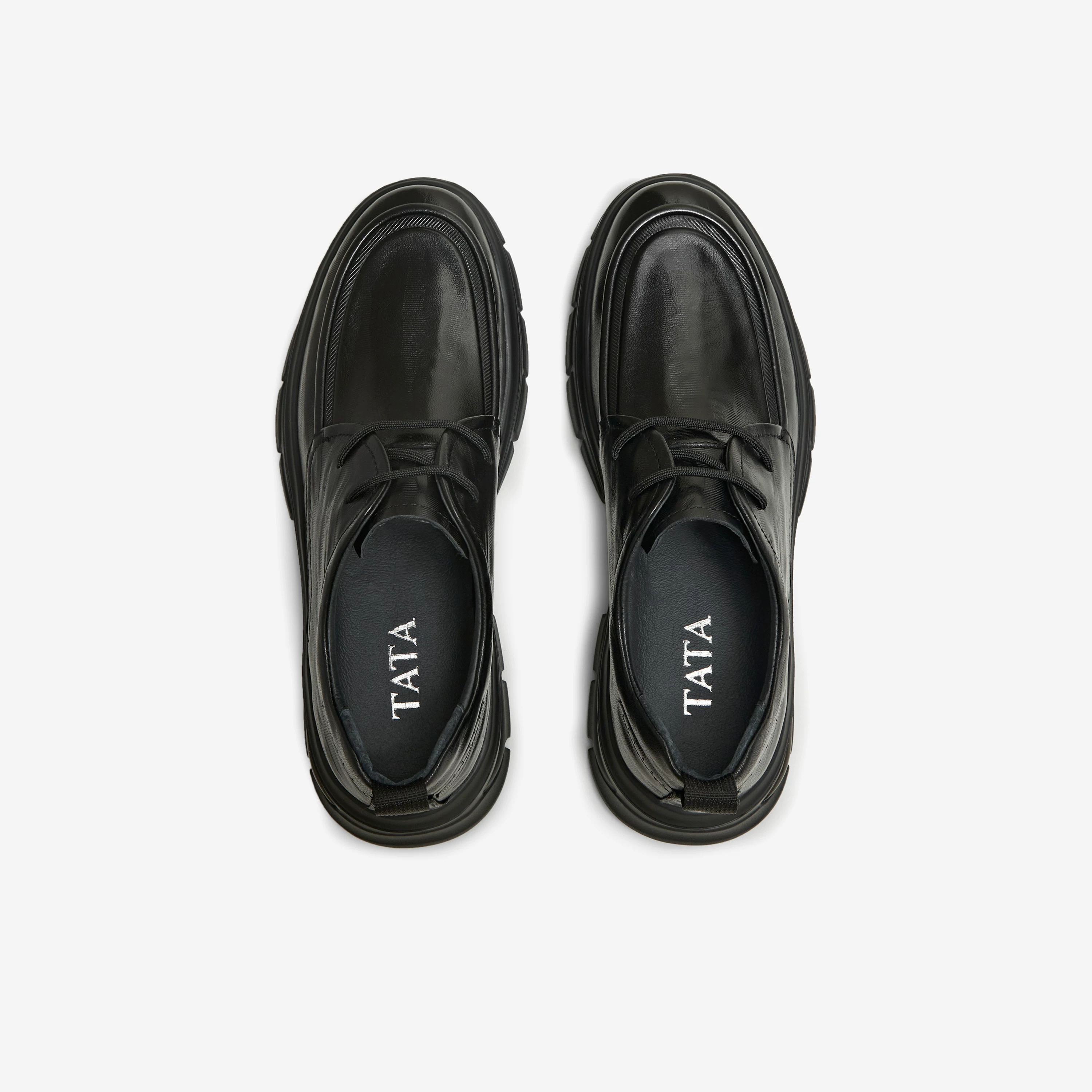 Giày nam TATA 2025 mùa đông mới thời trang công sở giày da đế dày màu đen PGL02CM5