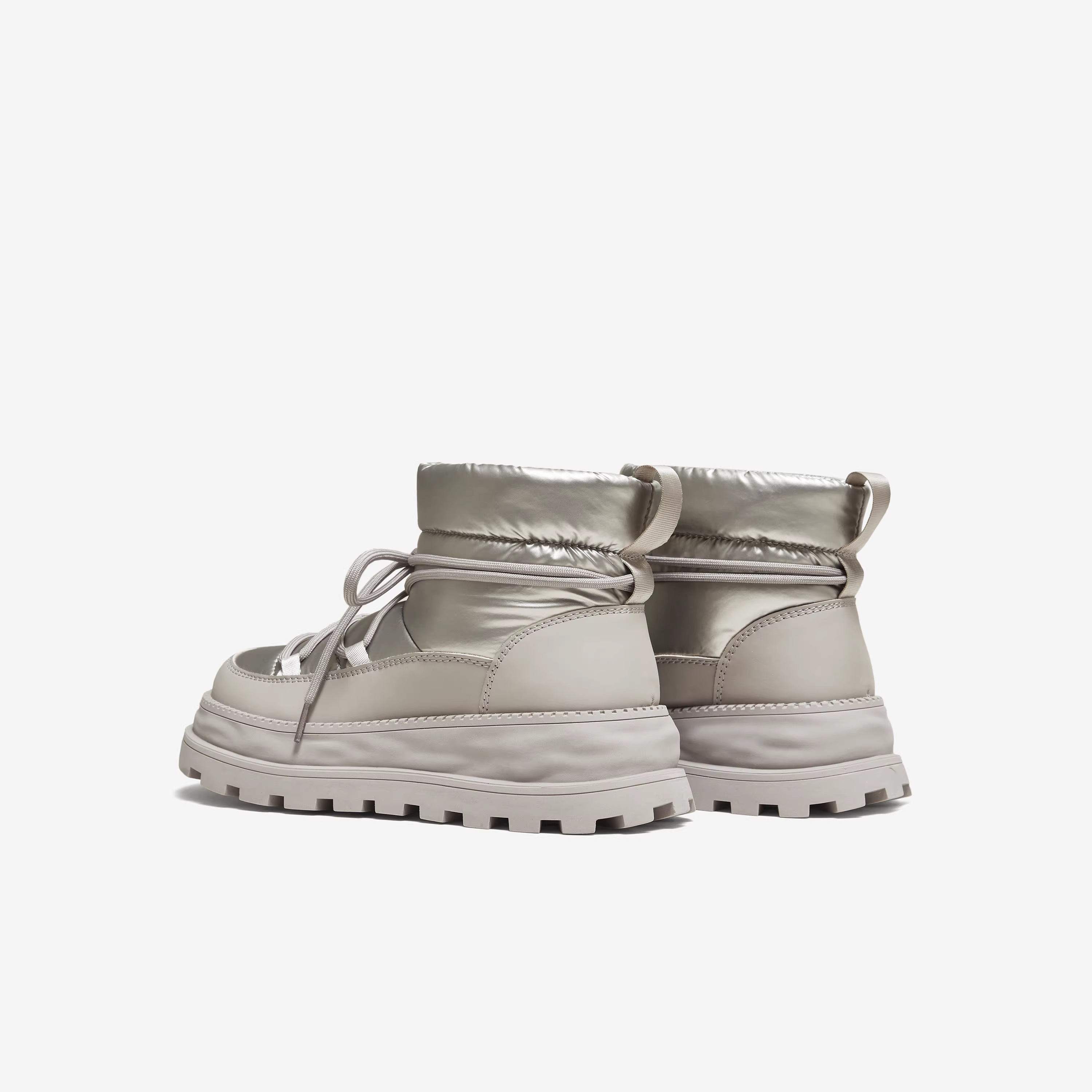 Giày bốt đi tuyết TATA mùa đông 2025, giày mùa đông thời trang lông thú, giày đa năng lót lông cừu, giày bốt cotton CHG02DD5