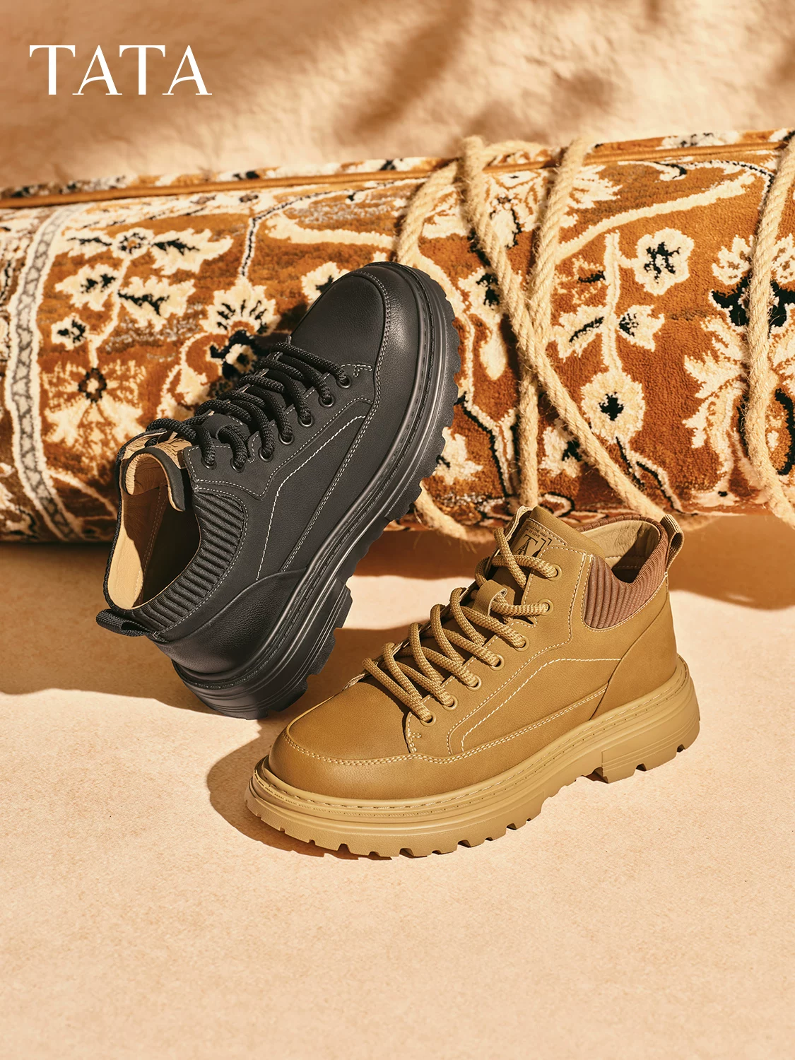 Giày bốt TATA 2025 thời trang, kiểu ngắn, đa năng, dành cho nam, kiểu mới, đế dày, phong cách miền Tây, mã QHM01DD5