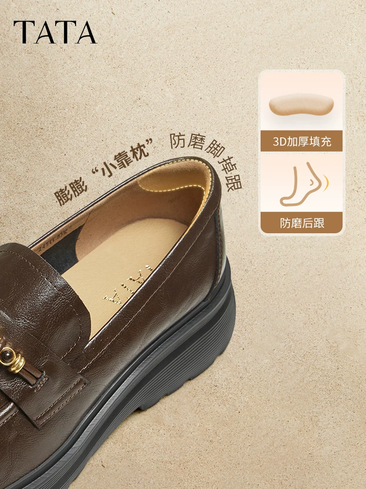 Giày Nữ TATA 2025 Mùa Đông Giày Da Nhỏ Thời Trang Giày Thường Ngày Màu Đen Loafer Mẫu Mới 7PJA8CA5