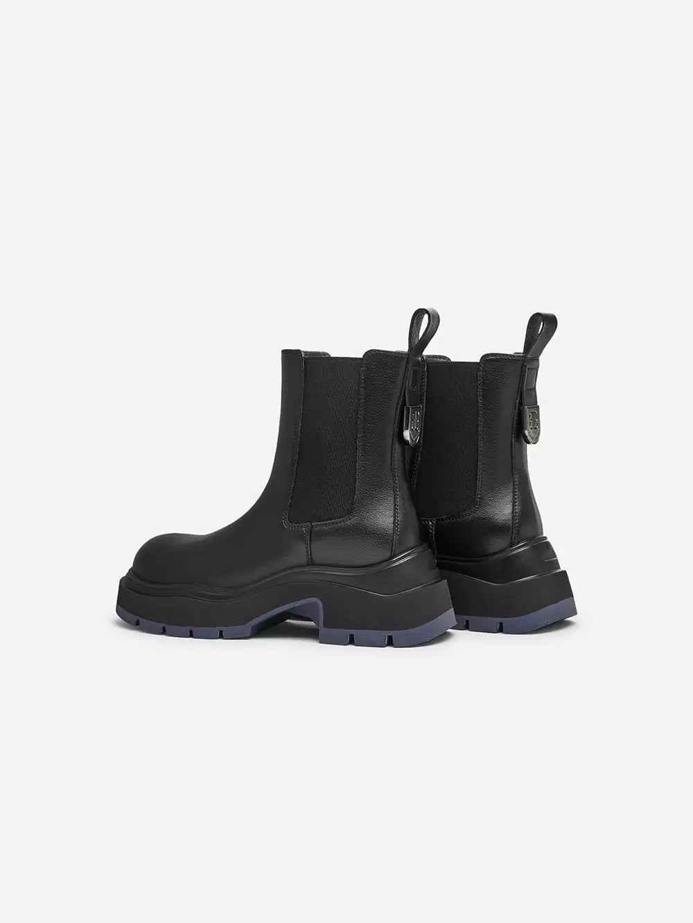 Giày bốt Chelsea đế dày TATA Giày bốt nữ phối màu Giày bốt hình trụ giảm béo mùa đông Mẫu mới WJZ03DD4