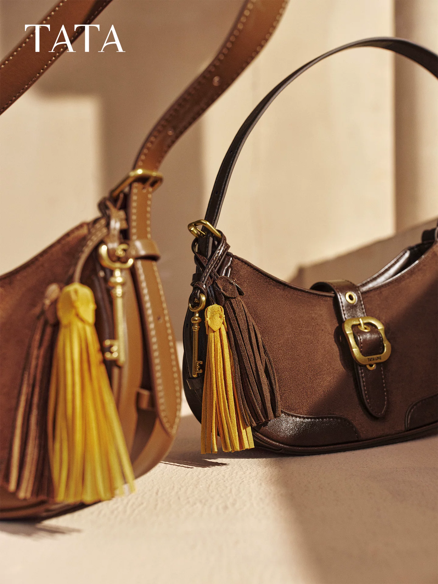 Túi da lộn nữ TATA mùa đông mới đi làm túi đeo chéo vai đa năng túi đeo nách X3523DX5