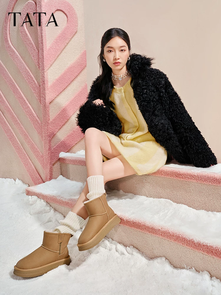 TATA Giày Bốt Ấm Áp Mùa Đông Lót Lông Cừu Giày Bốt Nữ Đế Dày Giày Boot Cổ Ngắn Ấm Lông Giày Cotton WDX26DD4