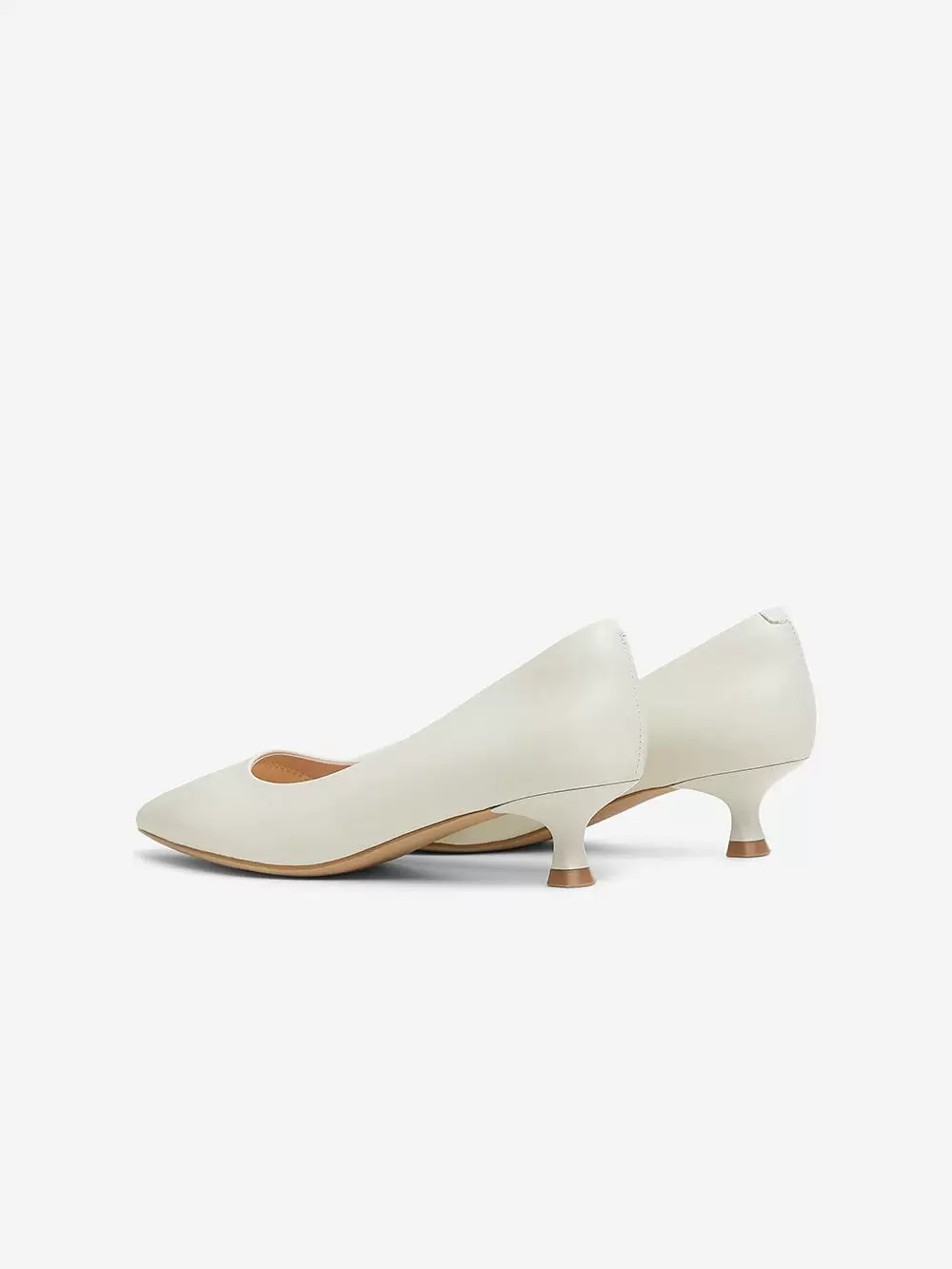 Giày cao gót trắng TATA dành cho nữ, giày đế bệt, giày công sở thanh lịch đi làm, mẫu mới mùa xuân UMS01AQ5