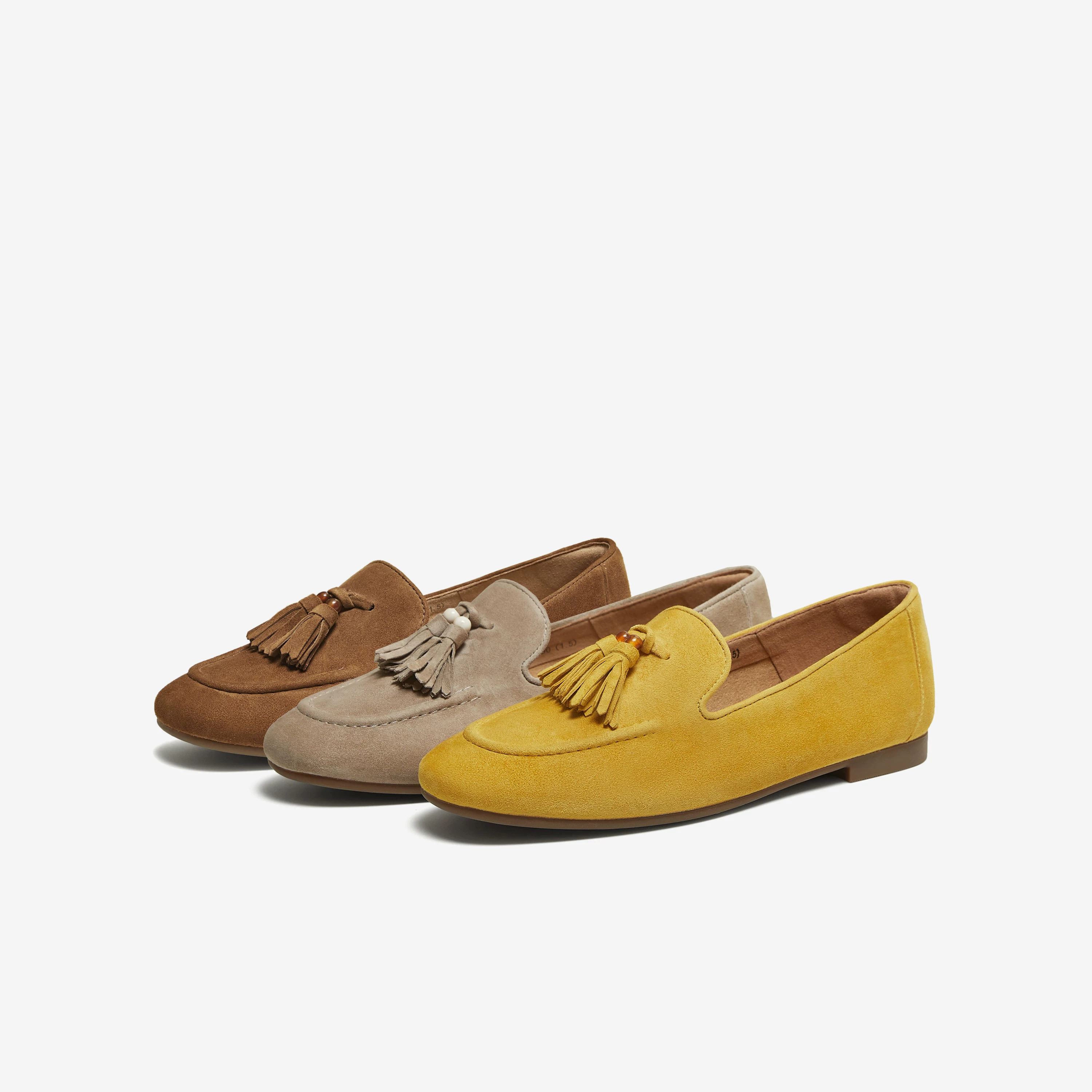 Giày Loafer Nữ TATA Mùa Đông 2025 Mẫu Mới Phong Cách Retro Đế Bằng Mũi Nhọn 7QCC7CA5