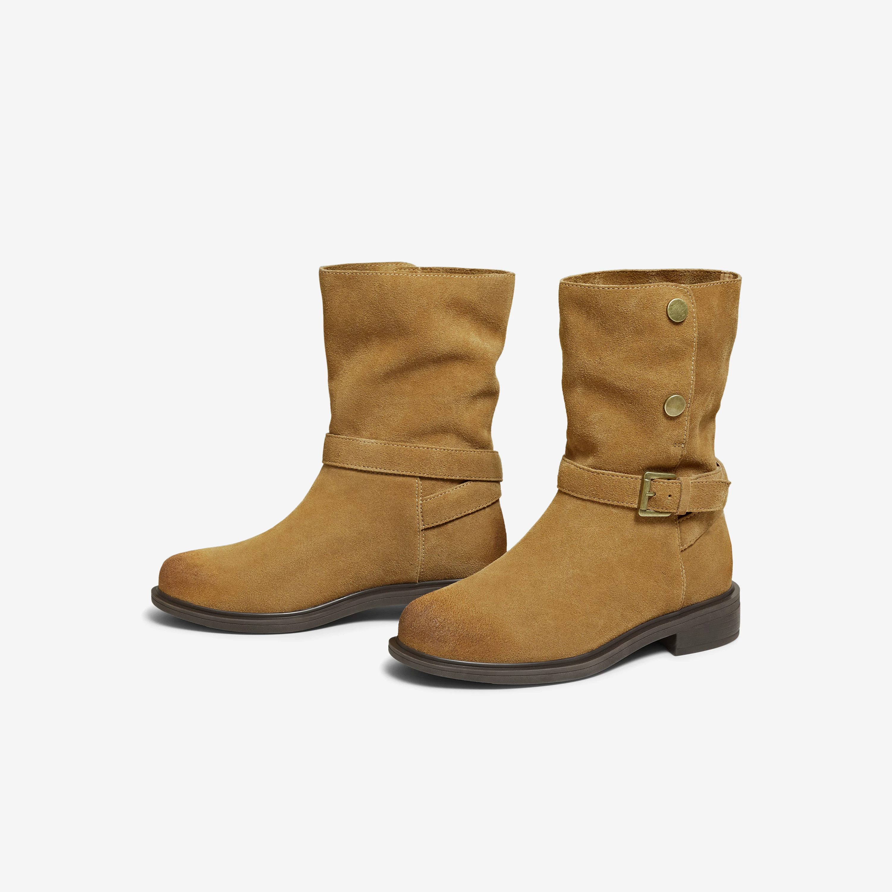 Giày Bốt Nữ TATA Mùa Đông 2025 Giày Bốt Thời Trang Đa Năng Mới Giày Bốt Thông Thường Giày Bốt Ngắn Kiểu Tây CKL02DS5