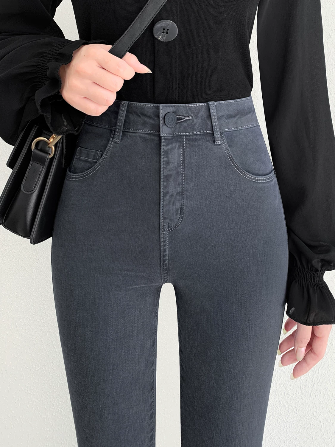 Quần jeans skinny cạp cao màu xám khói dành cho nữ, lót lông cừu, dài đến mắt cá chân, kiểu dáng ôm sát mới mùa xuân thu 2025