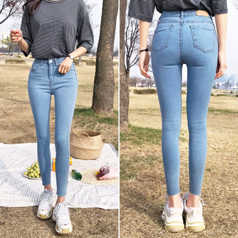 Quần jean nữ lưng cao co giãn cao, quần skinny màu xanh nhạt, kiểu dáng mới xuân thu 2025, tôn dáng và làm thon gọn.