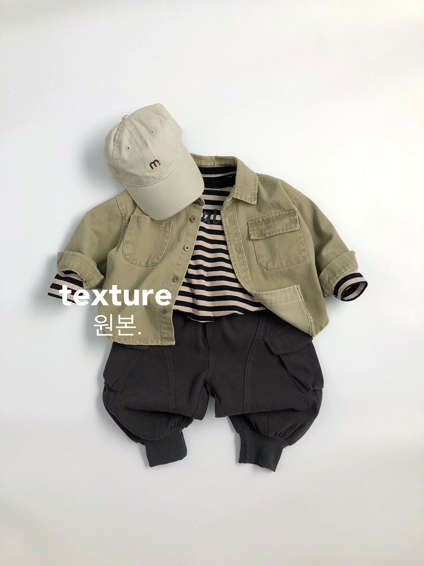 Phải mua ngay~ Quần cargo cotton nguyên chất phong cách Hàn Quốc, đa năng và siêu mềm mại~ thích hợp cho mùa xuân thu, hợp thời trang và sành điệu cho cả nam và nữ, dáng rộng rãi với gấu quần bo.