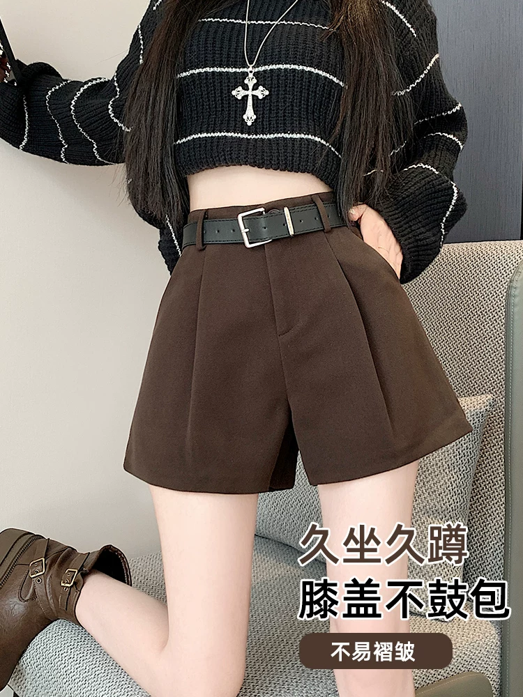 Quần short len màu xám dành cho nữ, áo khoác ngoài mùa thu đông, quần len nữ ống rộng dáng chữ A cạp cao mới năm 2025, quần kiểu Martin.