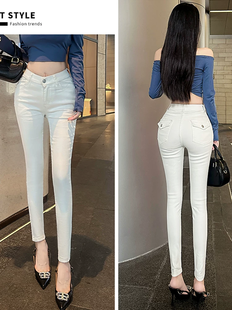Quần jean nữ rất sành điệu cho mùa xuân, mùa thu và mùa đông, quần cạp chữ V, tôn dáng, quần cạp thấp, quần ôm dáng bút chì giúp bạn trông thon gọn hơn.
