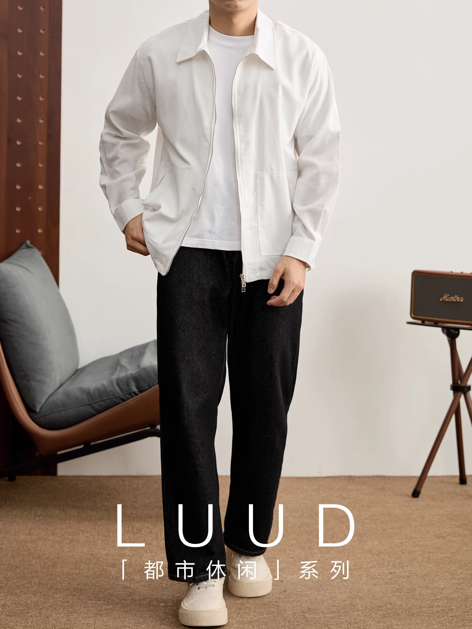 Áo khoác sơ mi nam chất liệu vải lanh pha màu trơn đơn giản LUUD, có túi vá ba chiều và cổ áo có khóa kéo đôi.