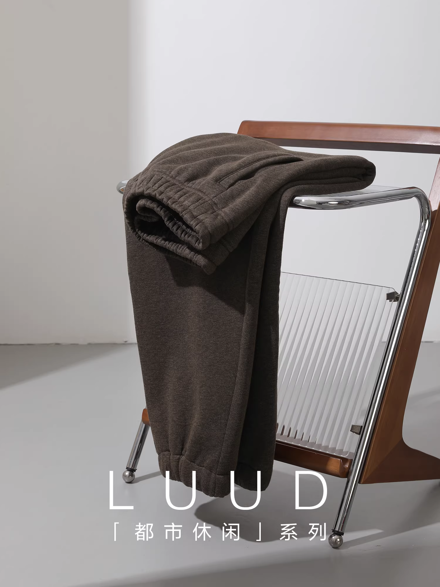 Khuyến mãi đặc biệt: Quần thể thao nam thời trang, lót lông cừu mùa đông, dày dặn, ấm áp, dáng thẳng, quần dài thường ngày có dây rút và bo gấu.