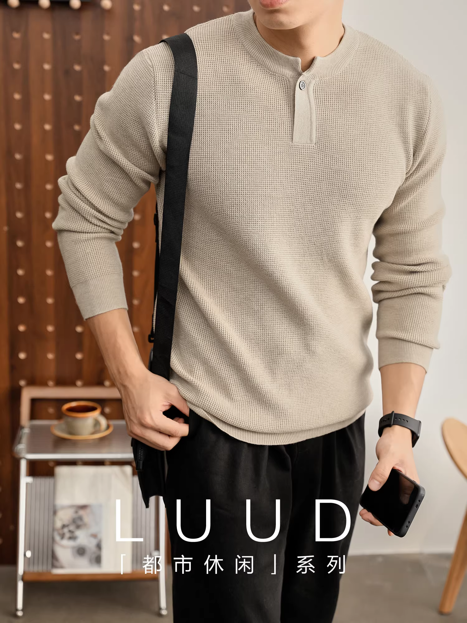 Áo len nam dáng ôm chất liệu len pha, dệt kim, kiểu dáng đơn giản phong cách cổ điển, cổ henley, tay dài, mùa thu đông.