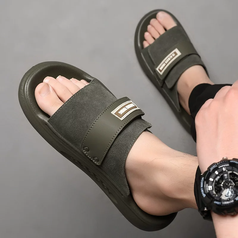 Dép lười nam, thích hợp đi chơi mùa hè, thời trang cho giới trẻ, đế mềm nhẹ thoải mái, mang lại cảm giác cao cấp.