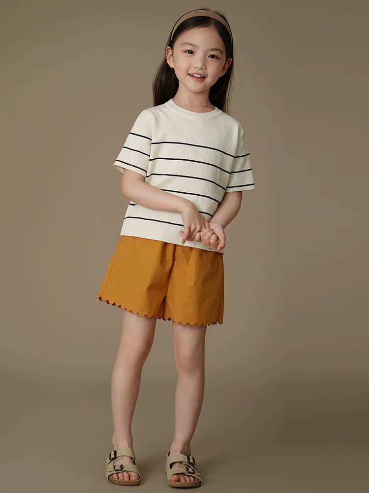 Quần áo trẻ em mùa hè mỏng năm điểm quần short trẻ em quần short giản dị bé gái quần màu vàng gừng thiết kế đơn giản cotton