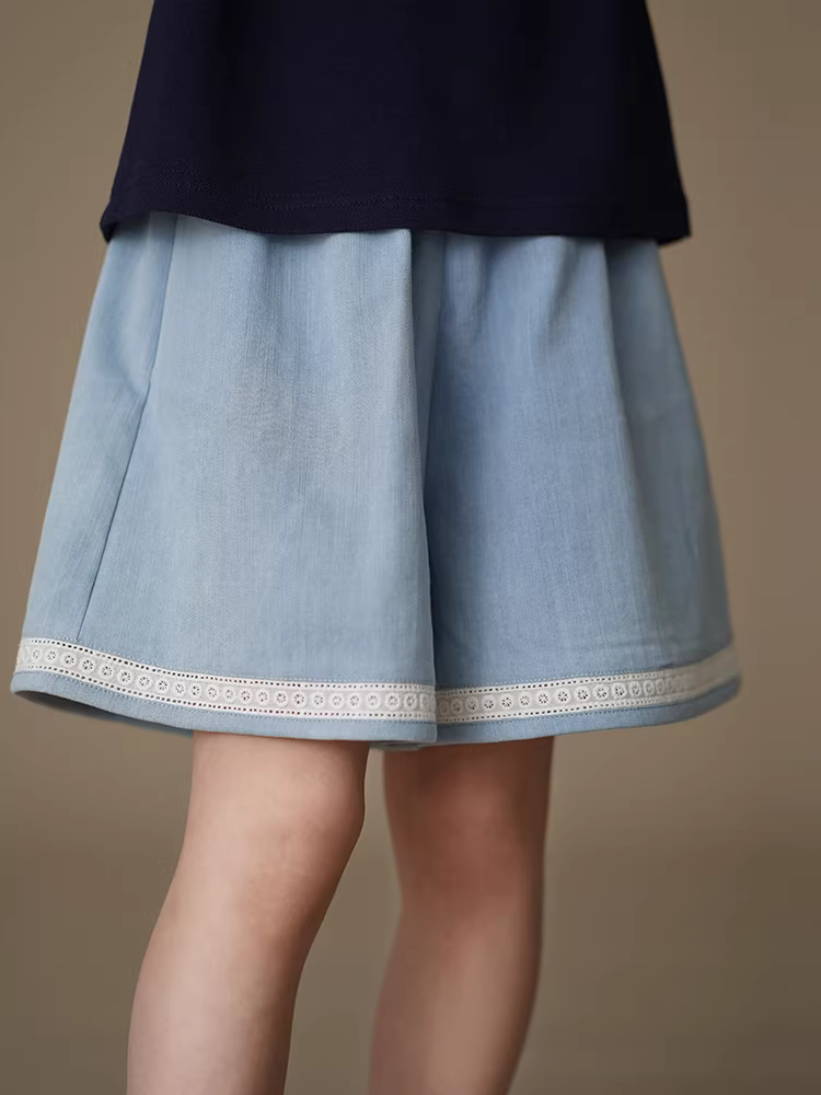 Quần ống rộng mùa hè cho bé gái, quần short denim viền ren, quần rộng rãi, thoải mái.