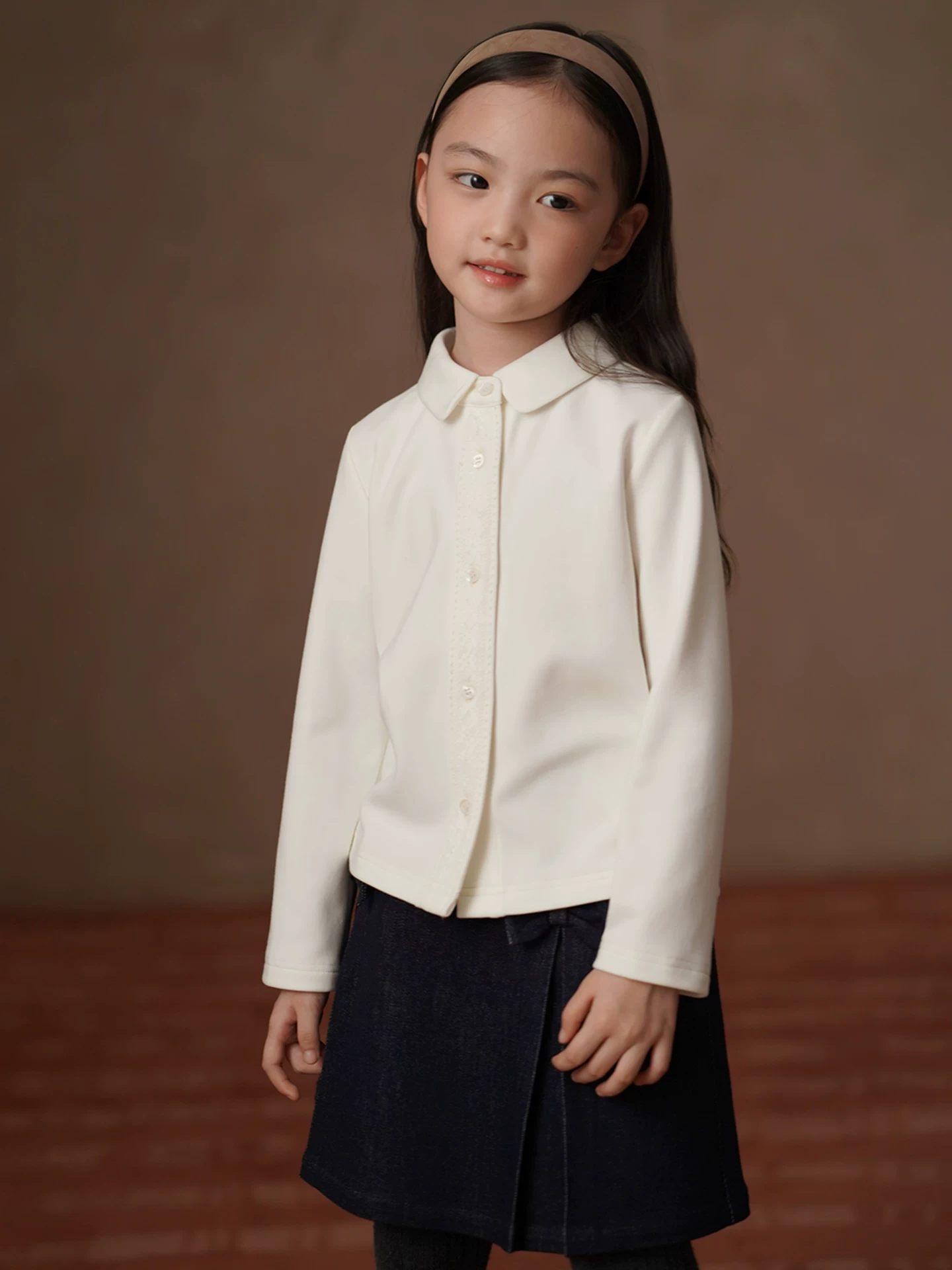 Áo sơ mi trắng dệt kim co giãn, ren nghệ thuật, áo lót bé gái mùa thu đông, chất liệu chải mềm giữ ấm