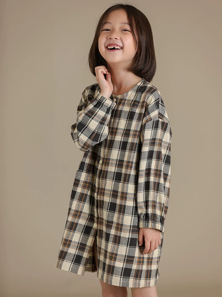 Hazi Quần Áo Trẻ Em Mùa Đông Hàng Mới Về Nữ Phong Cách Cha Mẹ-Con Cotton Nguyên Chất Thường Ngày Retro Dài Tay Cho Bé Áo Sơ Mi Kẻ Sọc đầm