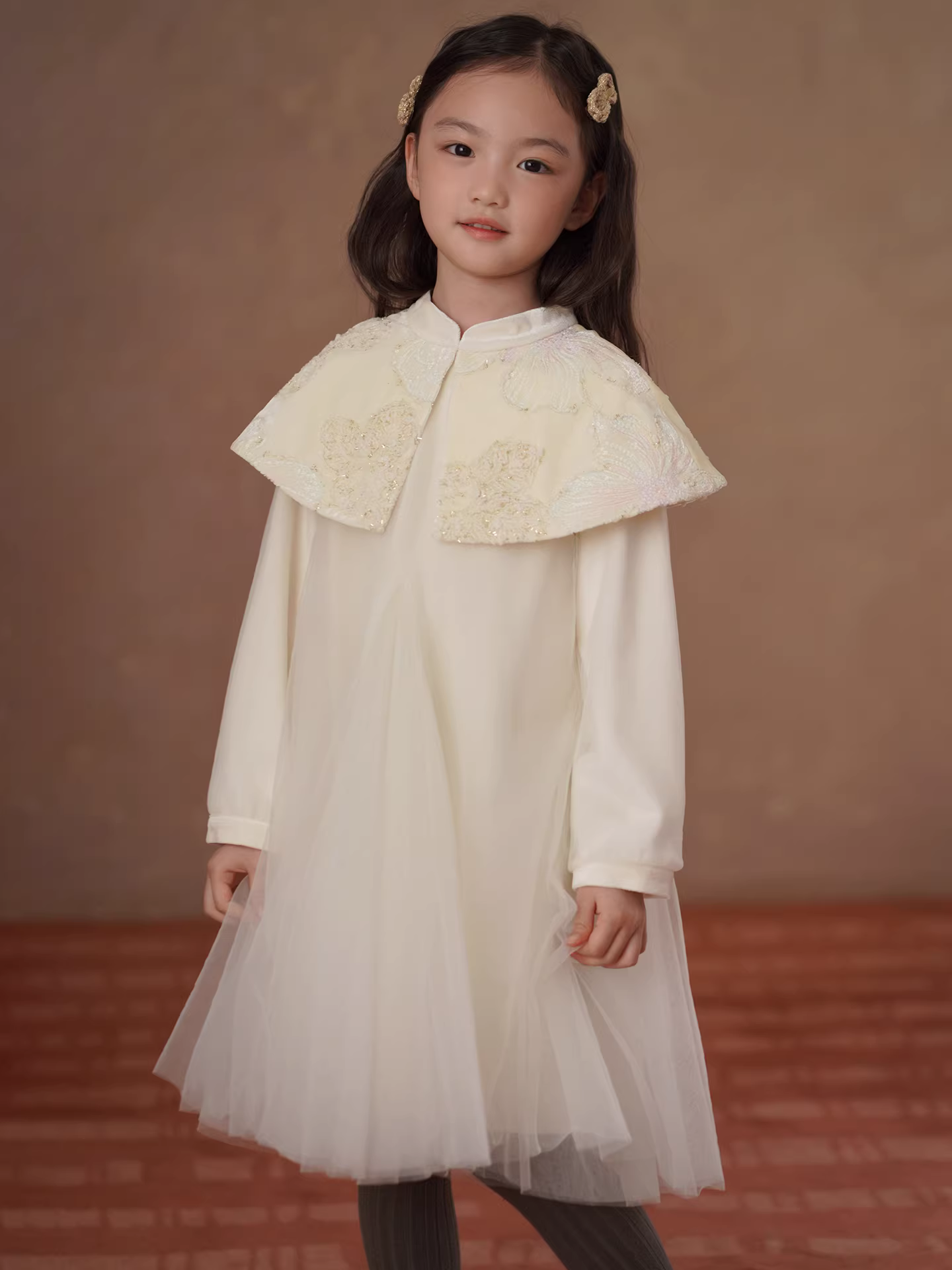 Quần áo trẻ em mùa đông thêu nặng kiểu Trung Quốc mới váy trẻ em lót lông cừu váy dài trung bình váy voan bé gái váy dạ hội