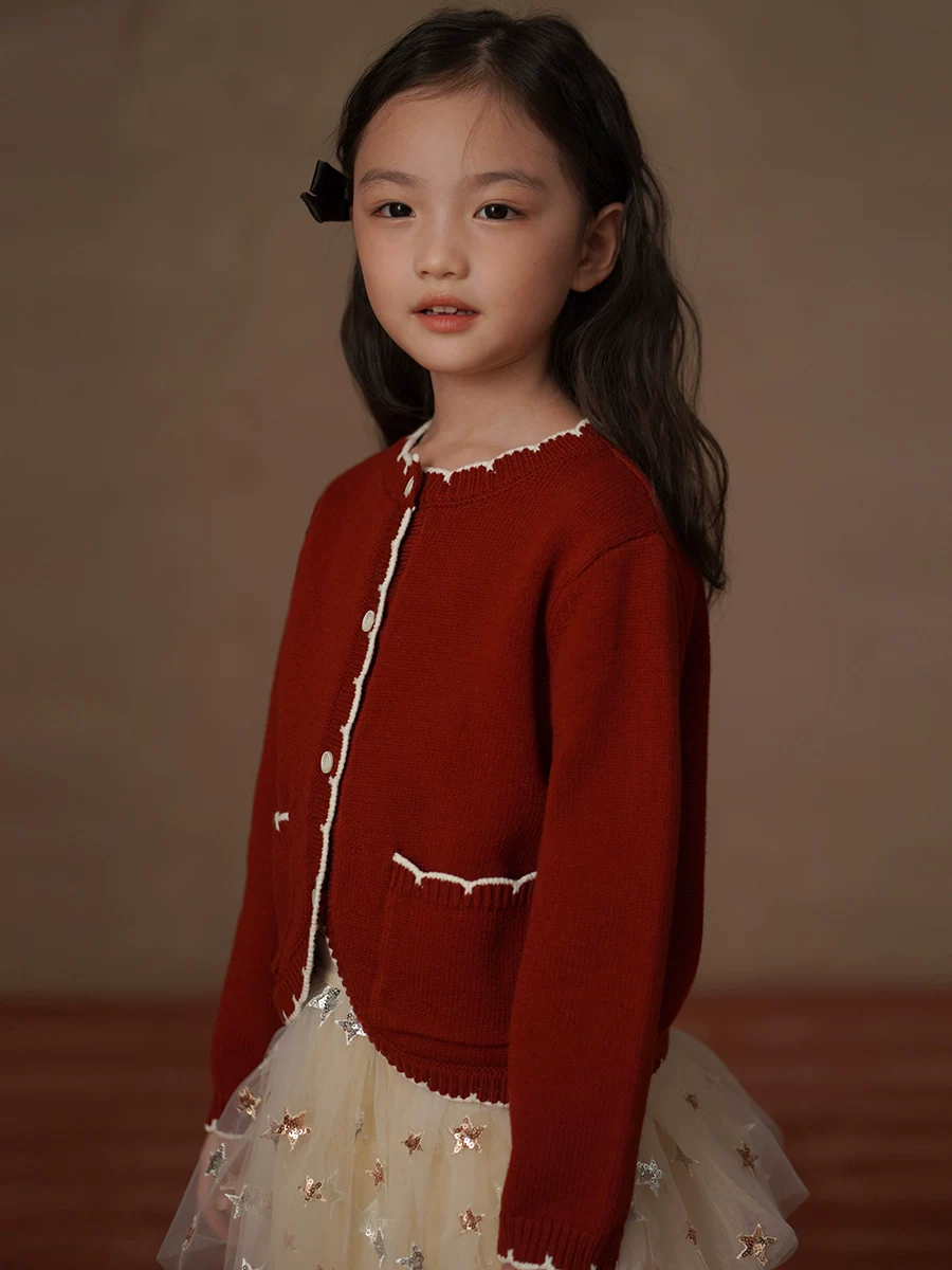 Quần áo trẻ em áo len đỏ đơn giản đa năng Áo sơ mi cơ bản năm mới cho bé gái Áo len dệt kim phong cách Hàn Quốc cho trẻ lớn hơn