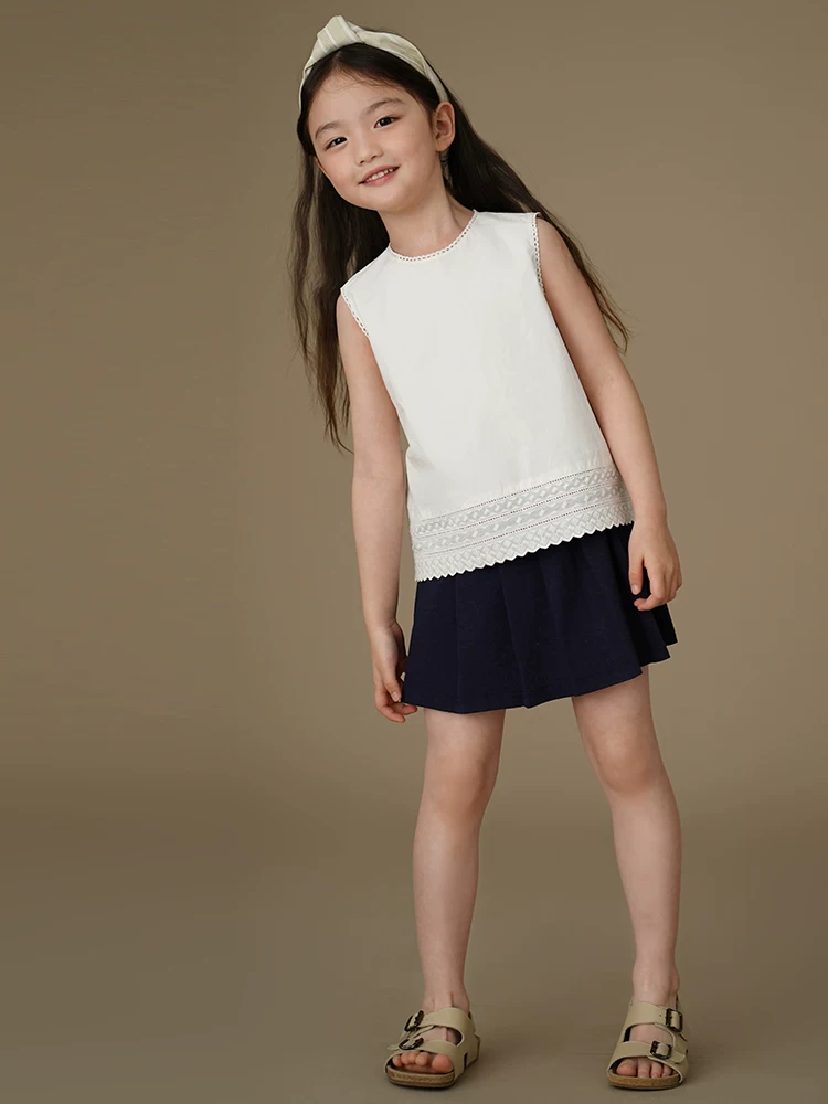 Quần áo trẻ em mùa hè áo trắng cotton thân thiện với da áo vest thường ngày áo lót bé gái 25 mùa hè kiểu dáng mới