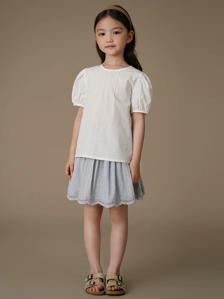 Quần áo trẻ em mùa hè kiểu mới Áo sơ mi trắng Nhật Bản áo ngắn tay cho bé gái đơn giản mang lại cảm giác cao cấp cho trẻ lớn hơn