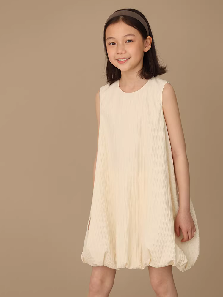 Váy liền thân mùa hè cho bé gái, kiểu dáng xòe hoa văn, không tay, chất liệu có vân, váy công chúa cho bé gái.