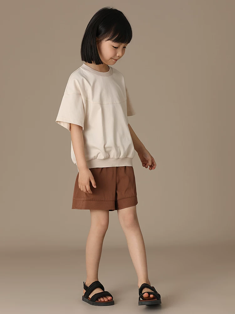 Quần short mùa hè cho trẻ em, kiểu dáng dành cho cha mẹ và con cái, lưng quần bán co giãn, quần short năm điểm dáng rộng, đa năng, thoải mái.
