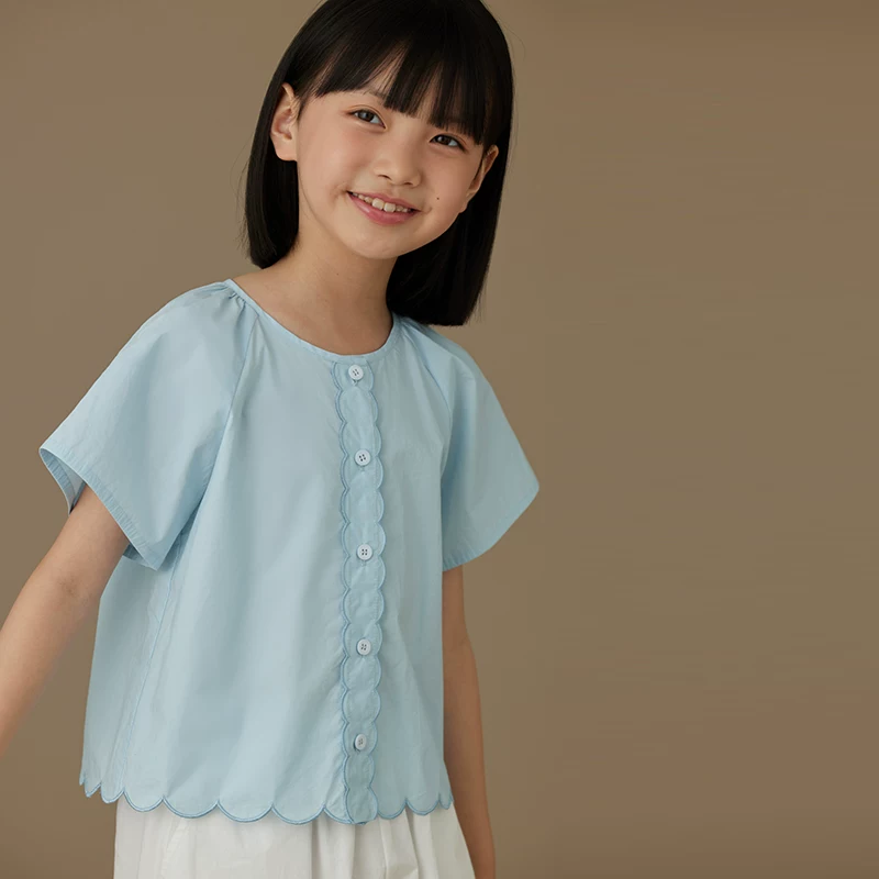 Quần áo trẻ em Áo sơ mi ngắn tay màu xanh tươi mát mùa hè dành cho bé gái, kiểu dáng đơn giản và cao cấp dành cho trẻ lớn.