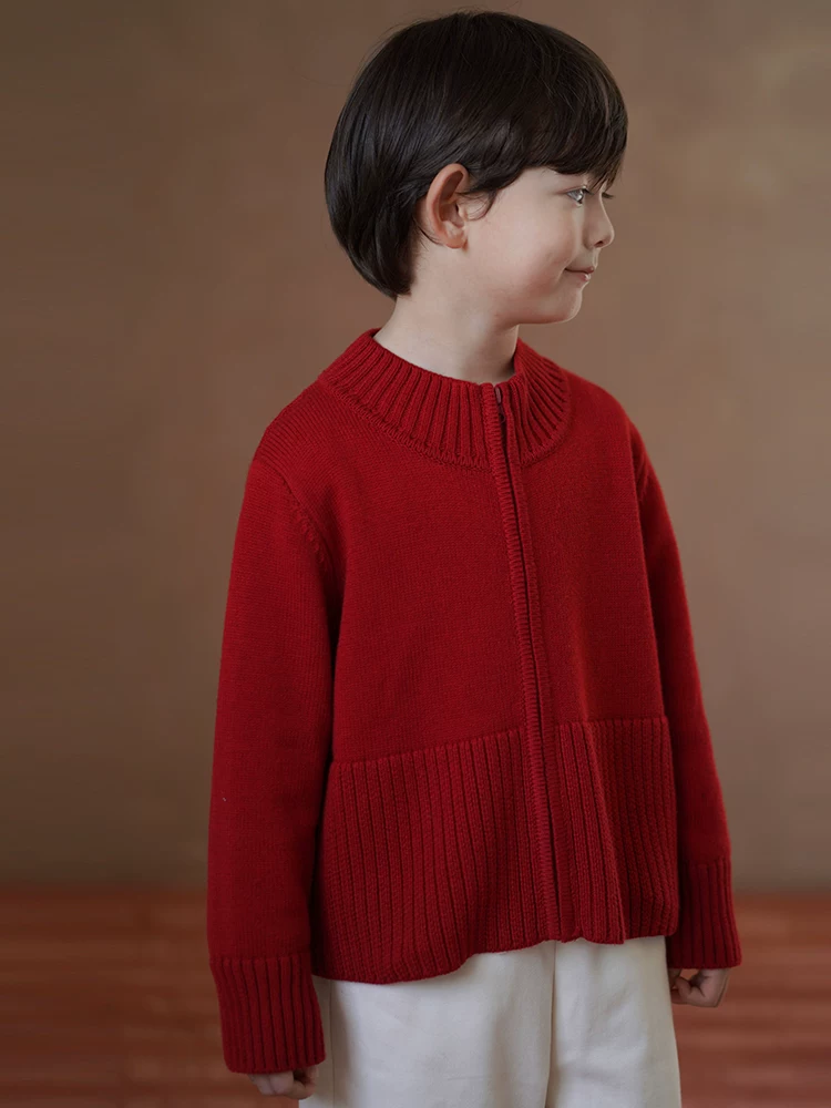 Quần áo trẻ em áo len đỏ retro giản dị dệt kim cardigan bé trai và bé gái áo khoác len mùa thu đông ấm áp