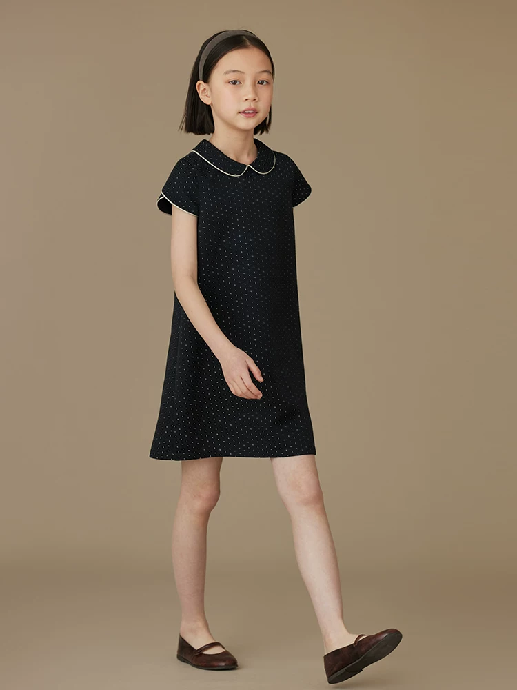 Quần áo trẻ em Hazi 25 Váy mùa hè dành cho trẻ em Váy mùa hè tương phản màu đen trắng Jacquard Tay áo hình cánh hoa ngọt ngào Váy cổ búp bê dành cho cha mẹ và con gái dành cho bé gái