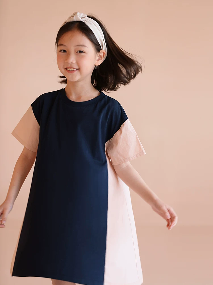 Quần áo trẻ em Hazi Mùa hè Mới Phong cách cha mẹ và con gái Váy ngắn tay màu trơn cổ tròn cotton nguyên chất dáng rộng đơn giản