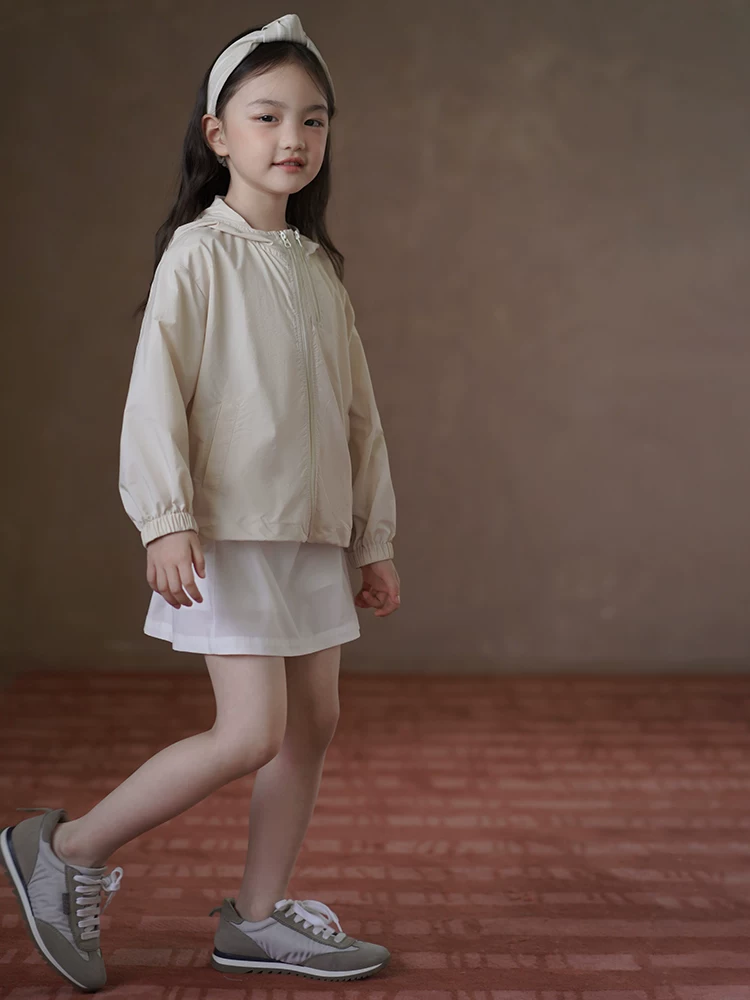 Quần áo trẻ em áo khoác có mũ mùa hè cho bé trai và bé gái quần áo chống nắng UPF50 quần áo da cho trẻ lớn hơn