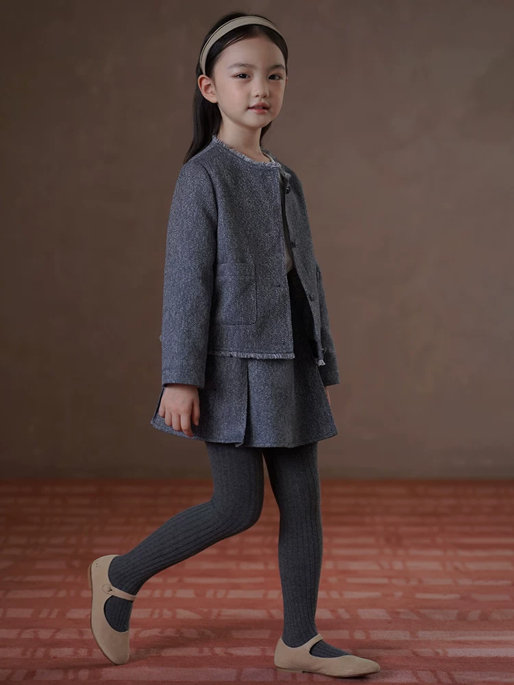 Áo khoác trẻ em xuân thu, áo khoác trẻ em đơn giản cao cấp, áo blazer bé gái kiểu mới mùa thu
